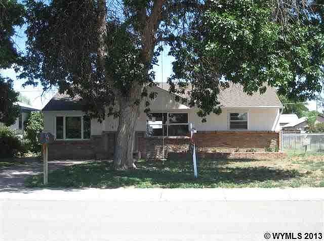 1st image of 801 S 12th St