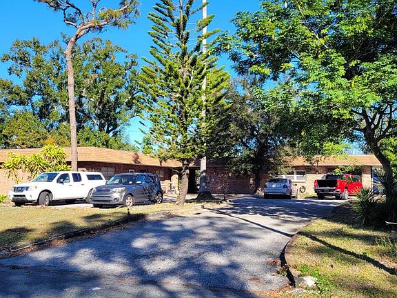 4th image of 2637 26th Ave N APT 4