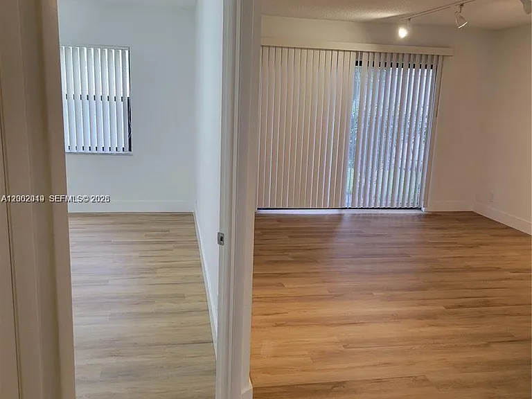 8290 Lake Dr #104 — Photo 10