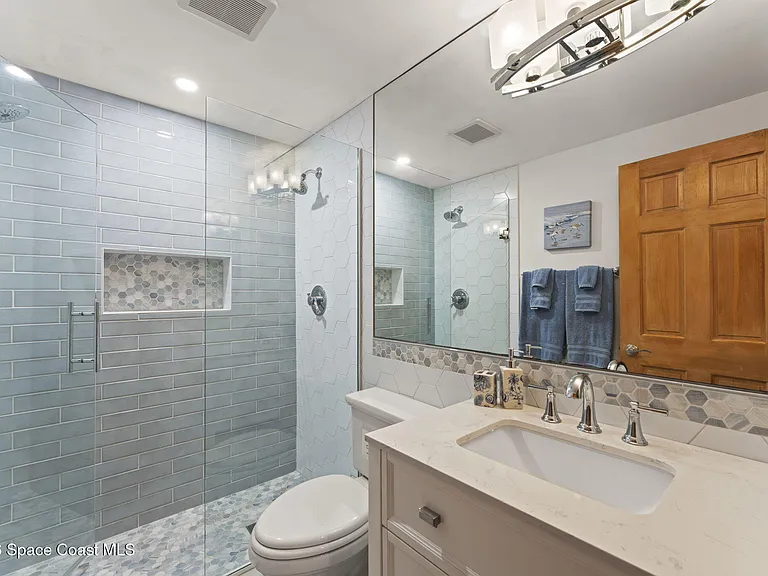 3553 Washington Ave S #7 — Photo 38