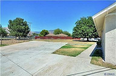 5th image of 26850 Hillview St APT 4