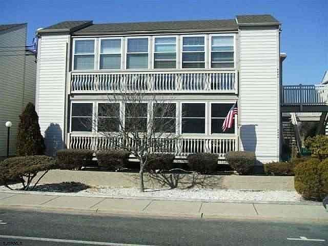 1st image of 4460 West Ave #17