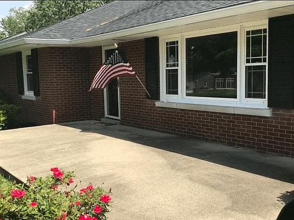 4th image of 234 Idle Hour Dr