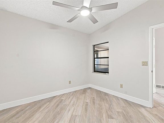 5th image of 11712 SPRING TREE LANE