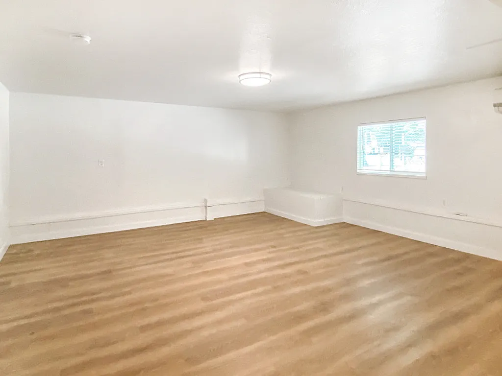 1 bed, 1000 sqft, $1,200 — Photo 3