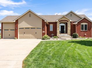 3411 Bridgewood Cir, Rose Hill, KS 67133