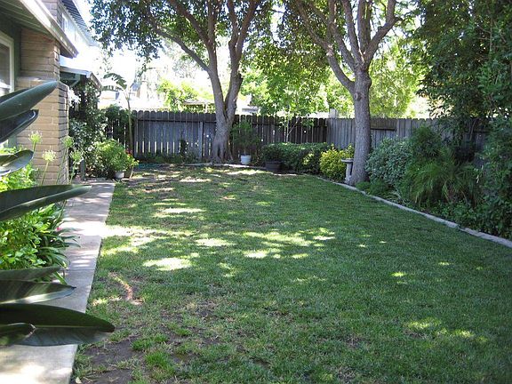 5th image of 3822 Estate Dr