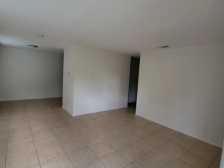 2650C Sunrise Village Dr — Photo 2