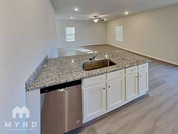 4th image of 3539 Clover Valley Dr