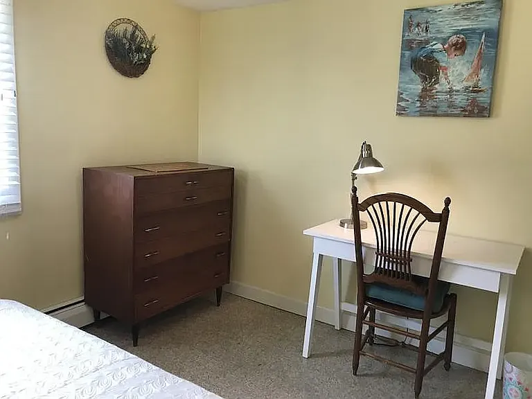 41 Burbank Ave — Photo 9
