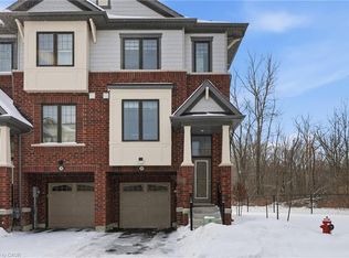 185 Bedrock Dr #49, Hamilton, ON L8J 0M5