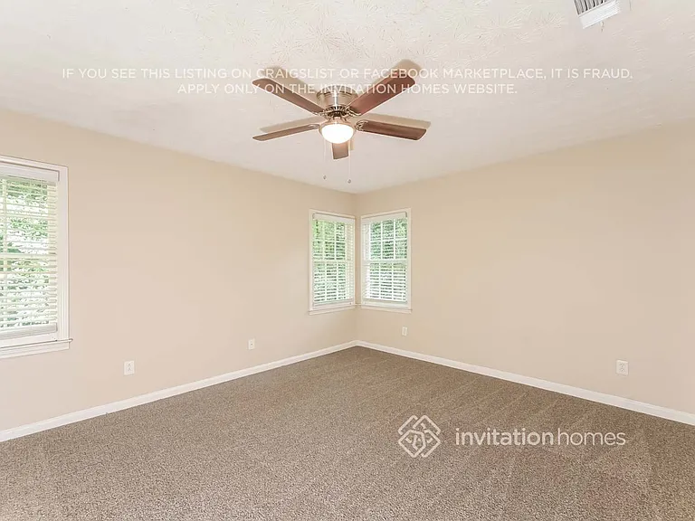 2110 Amber Creek Dr — Photo 13