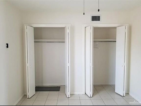 5th image of 1418 Beech Ave APT 28