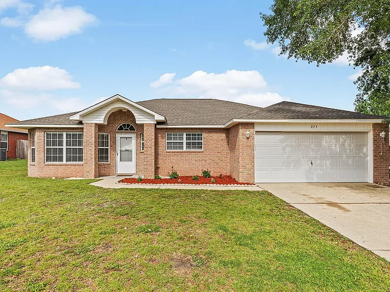 275 Limestone Cir — Photo 2