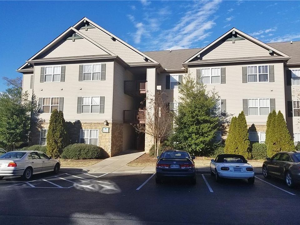2nd image of 1202 Harts Ridge Dr