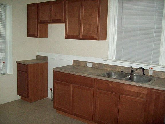 4th image of 4389 Penrose St
