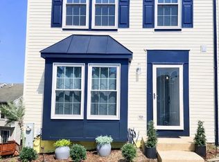 27 Ashmill Ct #1, Nottingham, MD 21236