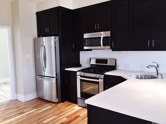 Rented by Doug McElhone LLC | media 22