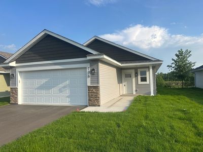 706 Cherrywood Ln NE, Isanti, MN, 55040