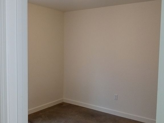 3rd image of 8 Tupelo St #A