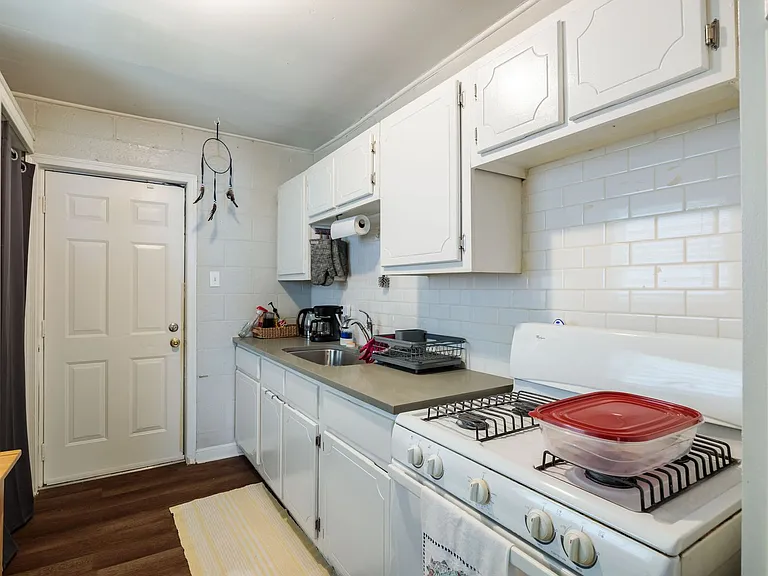 804 N 22nd St — Photo 12