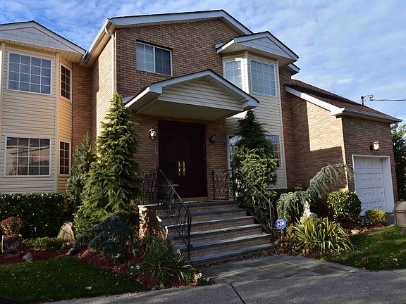 3rd image of 26 Joseph Ave