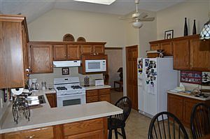5th image of 8294 Bradfords Gate
