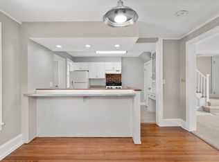 112 Washington Cir, West Hartford, CT 06119