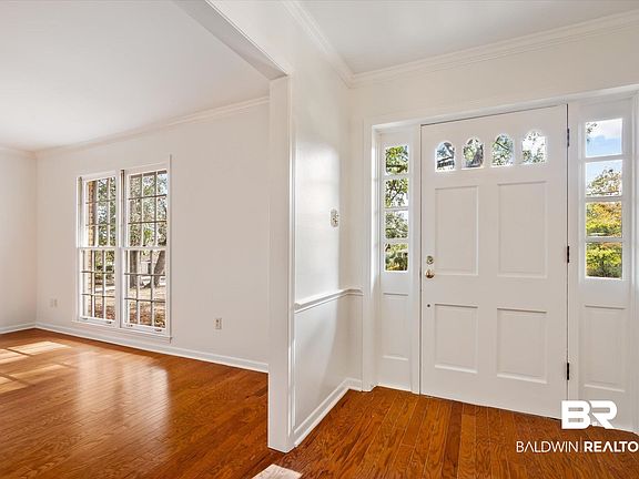 2nd image of 4150 Lake Cir N