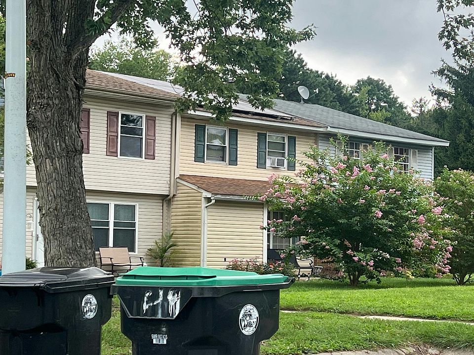 1st image of 47 Villanova Ct