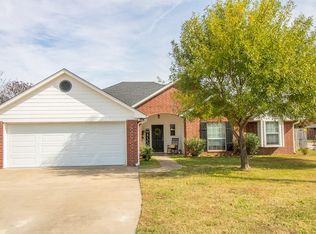 1544 Wood Springs Rd, Lindale, TX 75771