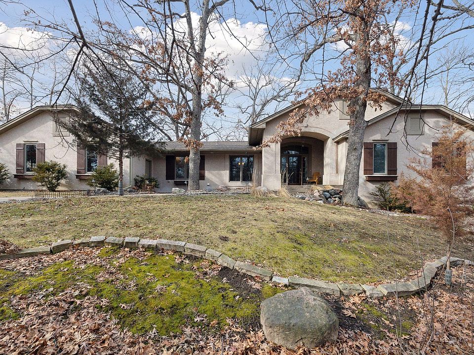 1st image of 3900 Auburn Dr