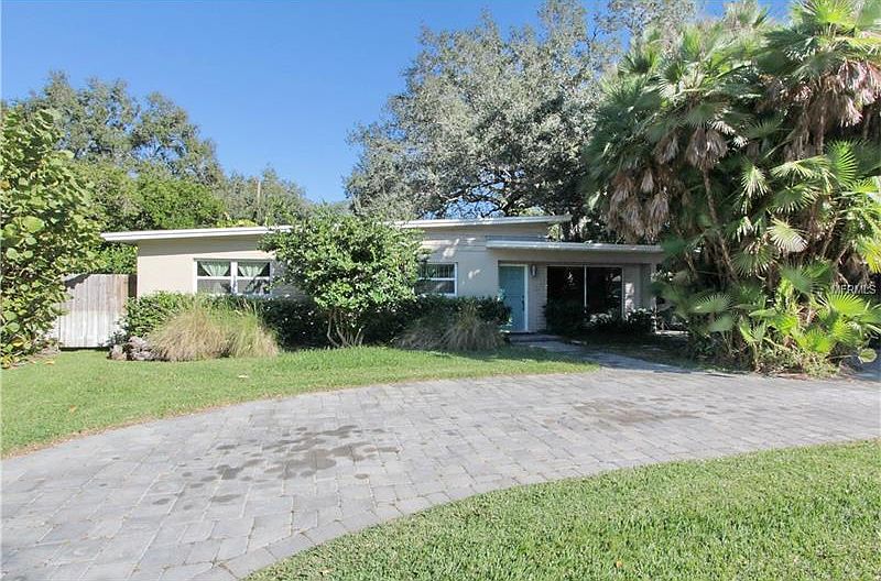 1st image of 529 W Davis Blvd