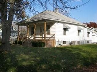 1317 Clark St, Galesburg, IL 61401