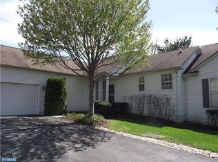 181 W Hunting Horn Ln, Glen Mills, PA 19342