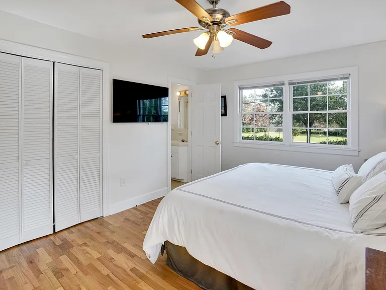 114 S Cardinal Dr — Photo 25