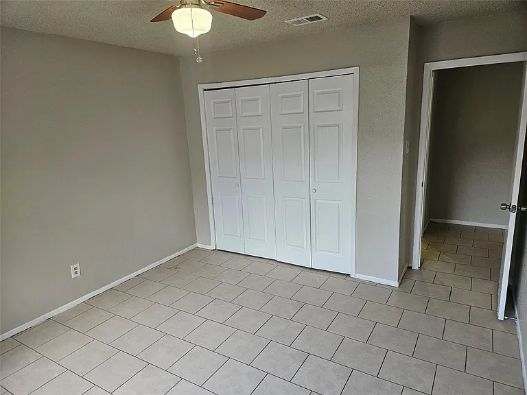 10111 Wild Hollow Ln — Photo 6