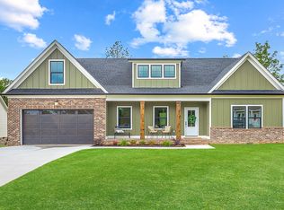 125 Cascade Dr, Rossville, GA 30741