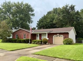 1900 Lakeview Dr, Newark, OH 43055