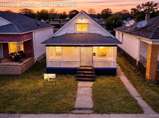 5151 Yemans St, Hamtramck, MI 48212