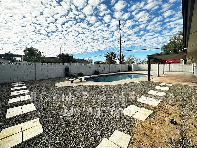 3459 W Dailey St — Photo 25