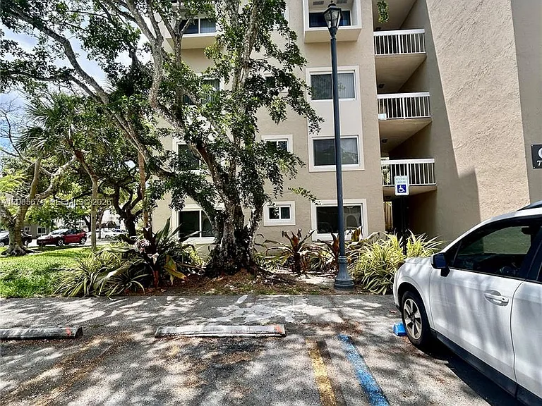 7740 Camino Real #G-404 — Photo 16