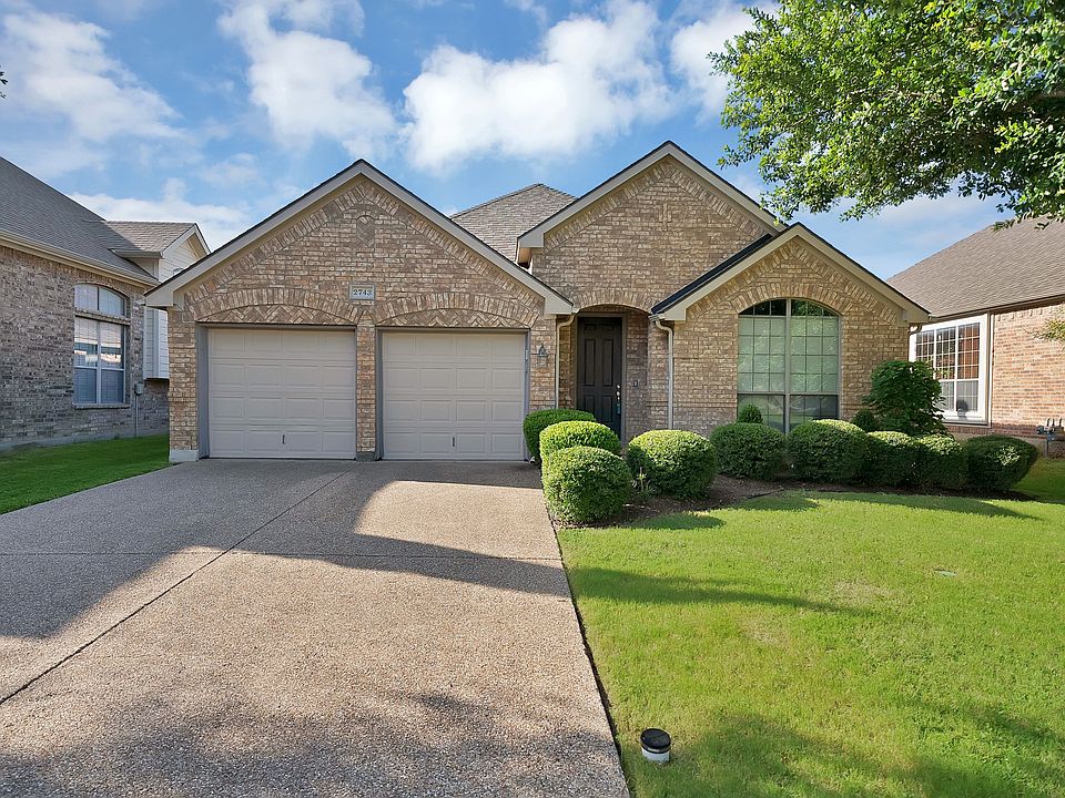 1st image of 2743 Waterway Dr