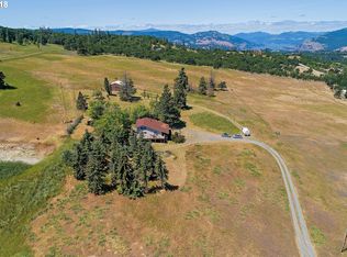 7410 Wagon Rd W, Mosier, OR 97040