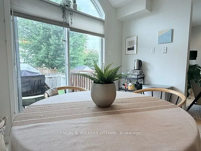 124 Landover Cres — Photo 20
