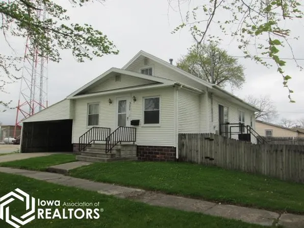 320 6th Ave SW, Clarion, IA 50525