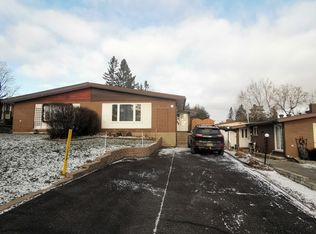 17 Newbury Ave, Ottawa, ON K2E 6K7