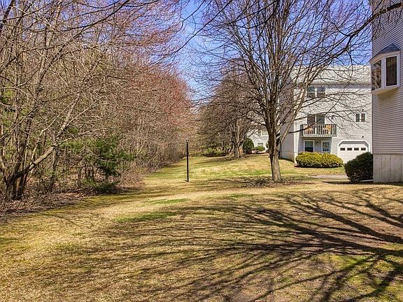 3rd image of 42 Villa Roma Dr #42