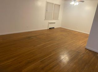 84 S Corona Ave, Valley Stream, NY 11580
