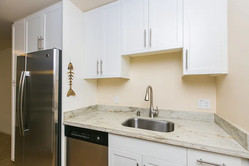 2 bed, 2.0 bath, 837 sqft, $3,200 — Photo 3
